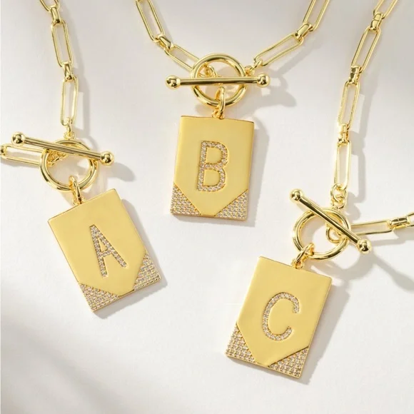 Uncommon James | Leave Your Mark ‘E' Pendant Necklace - Picture 3 of 5